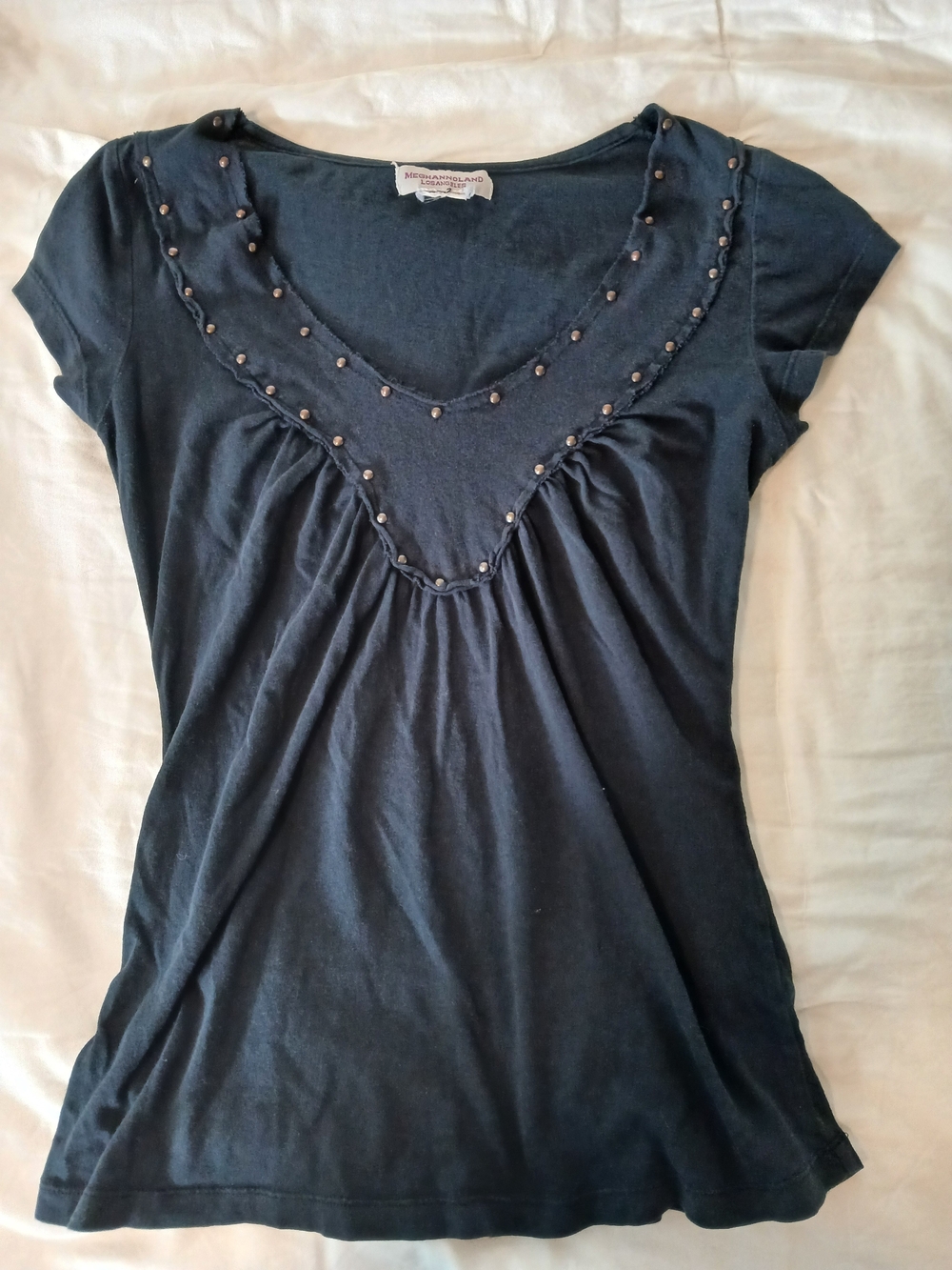 Vintage Meghannoland Boho Style Black Studded V-Neck Tee Size Small